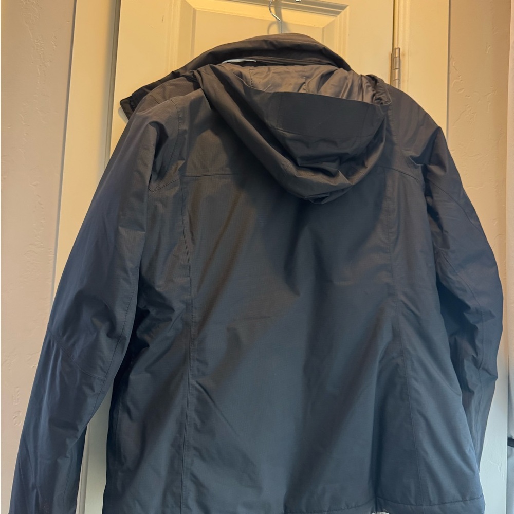 REI women’s Dark Gray or light black Jacket(outer shell) - Picture 4 of 9